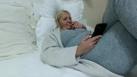 Snapshot of heyheygrey chatting on 03-06-26, 06:37 Heyheygrey online show from 03-06-26, 06:37