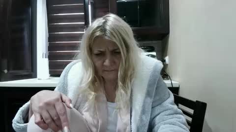 Snapshot of heyheygrey chatting on 03-23-26, 02:54 Heyheygrey online show from 03-23-26, 02:54