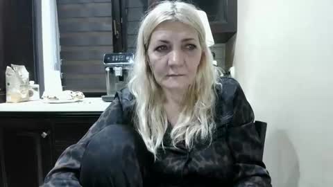 Snapshot of heyheygrey chatting on 03-24-26, 05:40 Heyheygrey online show from 03-24-26, 05:40