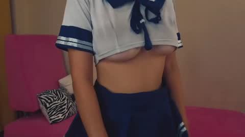 Snapshot of heyitsnaomi chatting on 07-18-26, 01:43 Naomi online show from 07-18-26, 01:43
