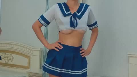 Snapshot of heyitsnaomi chatting on 07-27-26, 01:45 Naomi online show from 07-27-26, 01:45