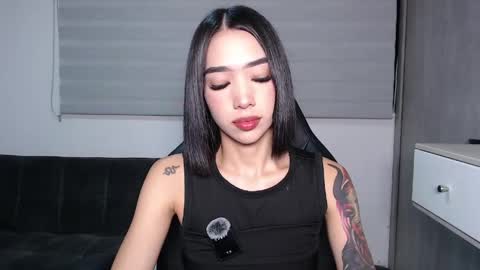 Snapshot of heylaura11 chatting on 06-02-26, 06:15 Laura online show from 06-02-26, 06:15