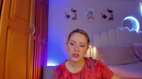 Martina Ricci Show schedule Monday to Friday 8am colombia time I work some weekends  online show from 01-12-26, 02:33