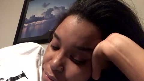 Snapshot of heyyou301990 chatting on 11-10-25, 06:23 heyyou301990 online show from 11-10-25, 06:23