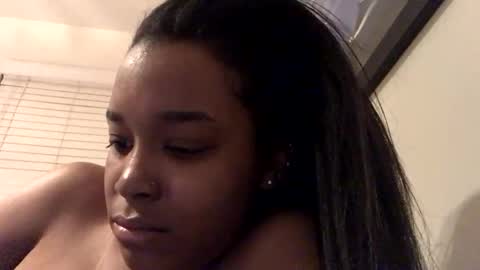 Snapshot of heyyou301990 chatting on 11-23-25, 11:15 heyyou301990 online show from 11-23-25, 11:15