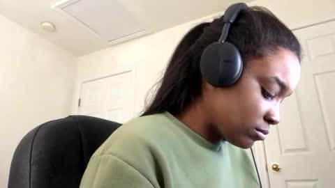 Snapshot of heyyou301990 chatting on 12-01-25, 06:46 heyyou301990 online show from 12-01-25, 06:46