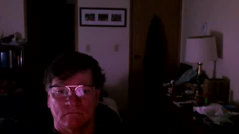 Snapshot of hg99too chatting on 03-18-26, 02:20 hg99too online show from 03-18-26, 02:20