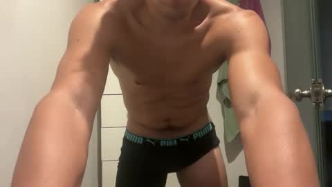 hhernan1 online show from 03-20-26, 10:14