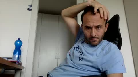 Snapshot of hhombre chatting on 06-29-26, 10:15 hhombre online show from 06-29-26, 10:15