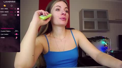 Lina online show from 01-30-25, 08:01