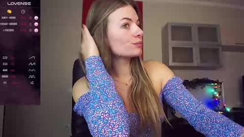 Lina online show from 02-11-25, 06:08