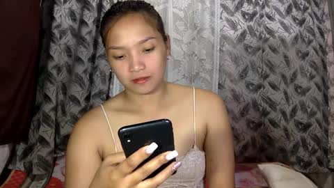 Snapshot of hi_there99 chatting on 01-12-26, 11:26 hi_there99 online show from 01-12-26, 11:26