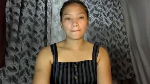 Snapshot of hi_there99 chatting on 02-04-26, 10:32 hi_there99 online show from 02-04-26, 10:32