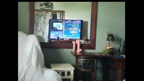 Snapshot of hidden_gold_milf chatting on 04-27-26, 05:11 hidden_gold_milf online show from 04-27-26, 05:11