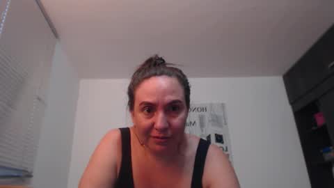 Tinna online show from 02-21-26, 11:17