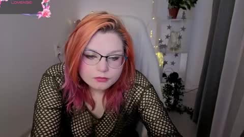 Snapshot of hiddencharmm chatting on 05-17-26, 10:50 hiddencharmm online show from 05-17-26, 10:50