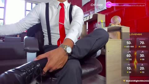 Snapshot of hiddenoffice chatting on 01-09-25, 10:09 George online show from 01-09-25, 10:09