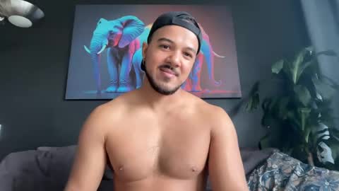 Snapshot of highlatin_guys chatting on 05-14-26, 02:02 Terry and E online show from 05-14-26, 02:02
