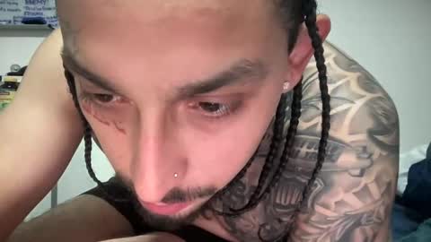 hihello400 online show from 11-21-25, 04:11