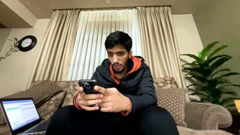 Snapshot of hihi9697 chatting on 03-23-26, 05:17 hihi9697 online show from 03-23-26, 05:17