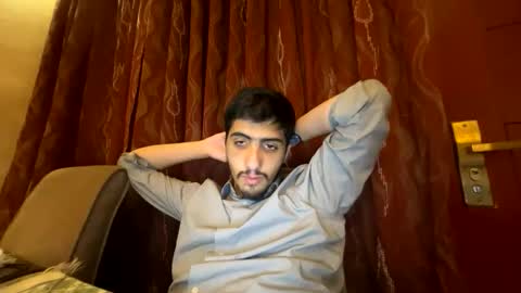 Snapshot of hihi9697 chatting on 05-19-26, 06:47 hihi9697 online show from 05-19-26, 06:47