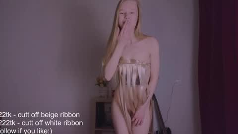 Snapshot of hihi_im_chloe chatting on 01-23-25, 12:25 Chloe online show from 01-23-25, 12:25