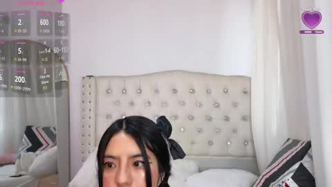 Snapshot of hikiko_doll_ chatting on 11-09-25, 04:16 Call me hikiko or kiko online show from 11-09-25, 04:16