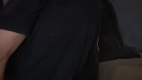 Snapshot of hikinks chatting on 11-08-25, 04:34 hikinxxx online show from 11-08-25, 04:34