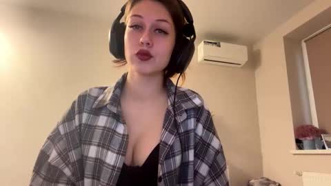 Hi Im Elizabeth online show from 10-05-25, 08:56