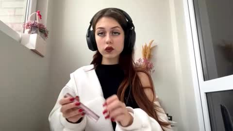 Hi Im Elizabeth online show from 10-10-25, 01:43