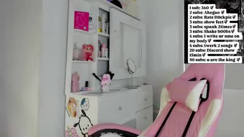 hillsdandarkie_44 online show from 10-26-25, 09:42