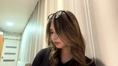 Lia online show from 03-27-26, 02:39