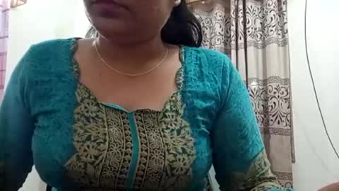 himuhimu22 online show from 09-11-25, 03:56