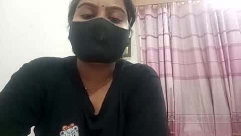 himuhimu22 online show from 10-19-25, 03:12