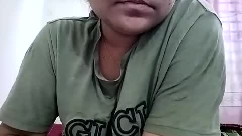 himuhimu22 online show from 12-15-25, 06:39