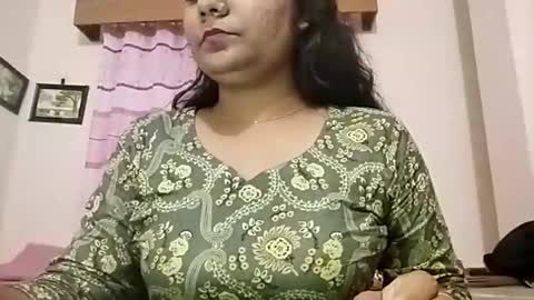 himuhimu22 online show from 04-15-26, 08:53