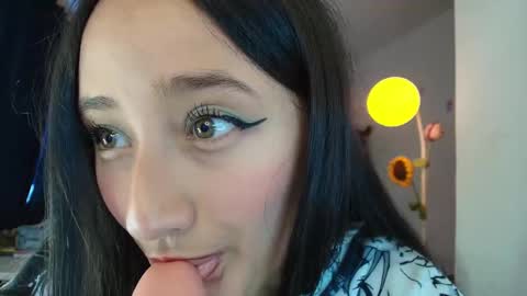 hinata online show from 02-11-26, 09:42