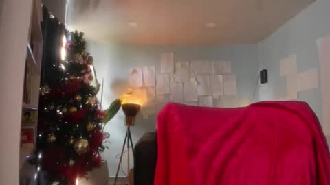 Hinnata online show from 11-19-25, 05:02