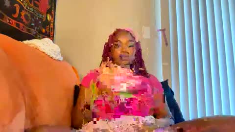 Snapshot of hippieangelbabi chatting on 02-14-25, 10:58 angelbabi online show from 02-14-25, 10:58
