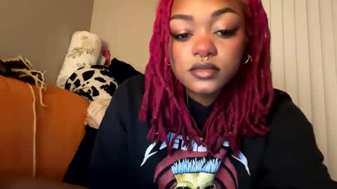 Snapshot of hippieangelbabi chatting on 02-18-25, 10:05 angelbabi online show from 02-18-25, 10:05