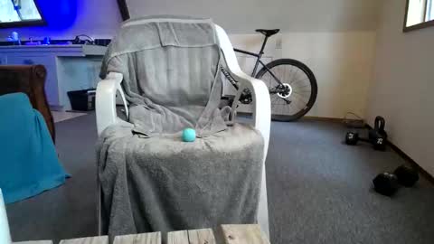 Snapshot of hippiezen chatting on 02-13-26, 08:49 Hippie Jijm online show from 02-13-26, 08:49