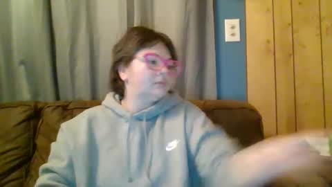 Bella online show from 02-13-25, 04:11