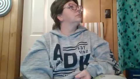 Bella online show from 02-18-25, 04:37