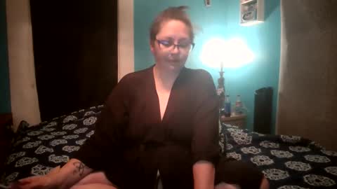 Bella online show from 11-18-25, 02:06