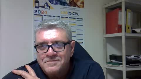 hippo online show from 12-04-24, 04:27