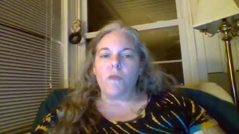 Snapshot of hippysnewhere chatting on 06-22-26, 04:09 hippysnewhere online show from 06-22-26, 04:09