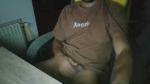 Snapshot of hiseres11 chatting on 11-30-25, 07:18 Hiseres online show from 11-30-25, 07:18