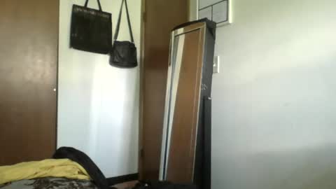 Snapshot of hisfreakyqueen86 chatting on 06-12-26, 07:13 hisfreakyqueen86 online show from 06-12-26, 07:13