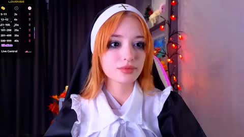 Ella online show from 10-31-25, 06:09