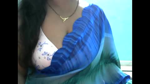 Snapshot of hisslust chatting on 10-15-25, 07:47 hisslust online show from 10-15-25, 07:47